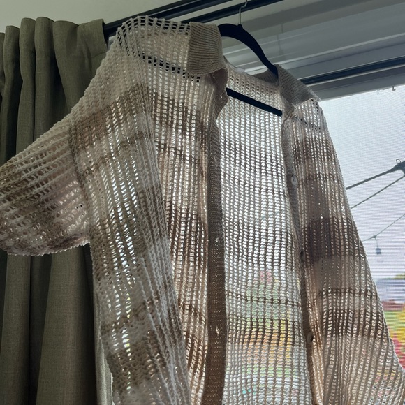 BNWOT, LE LIS Crochet Button Front Top - Picture 9 of 12